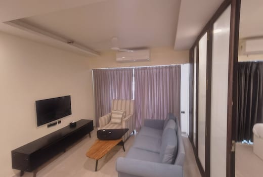 Florence Stylish 1 BHK in Gated Society
