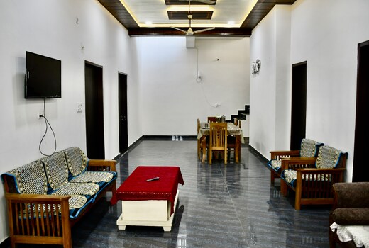 Village Villa Agra