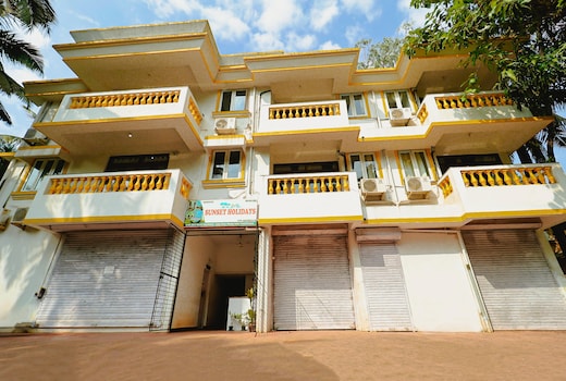 Sunset Holidays 2bhk Colva