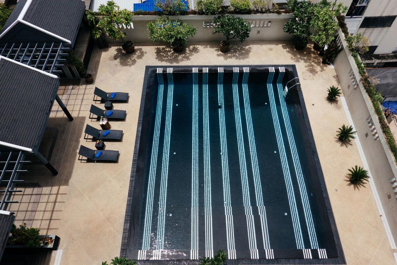 Witz Hotel Bangkok Ramkhamhaeng - Tap to explore photos