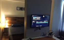 studio 1