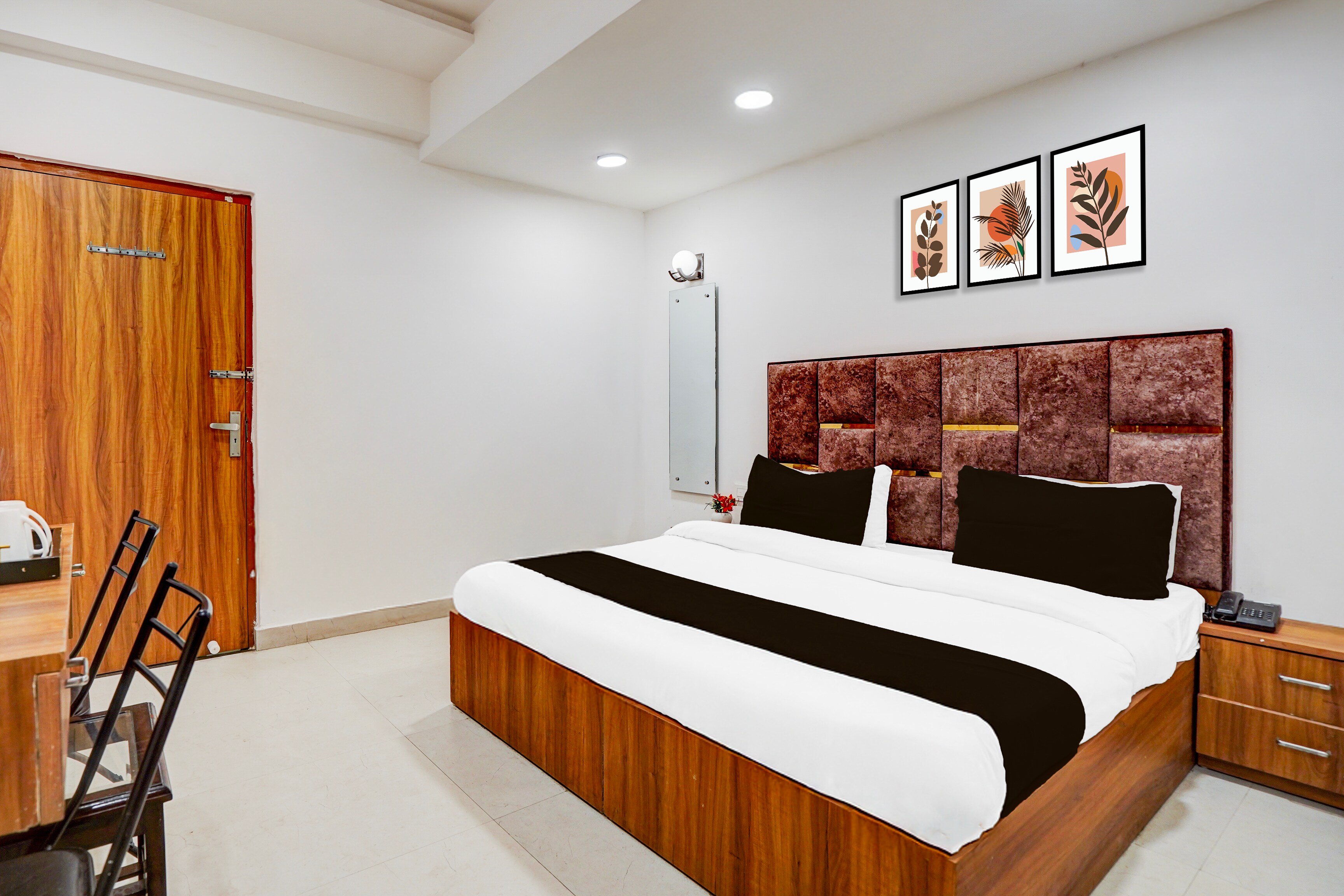 Super Hotel O Kargil Complex Formerly Saarthi Inn - Tap to explore photos