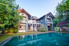 Hibiscus Earth Private Pool Villa, A CGH Earth SAHA Experience, Alleppey