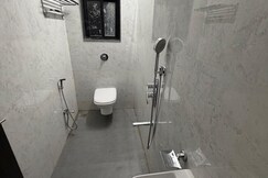 102 Beach Inspired Summer 1BHK Viman Nagar 2bath, Pune