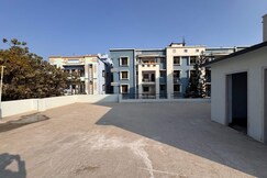 1 Bhk private luxury stay with attached washroom, Patna