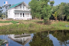 The Red Soil Country Siuri, Siuri