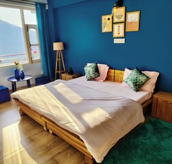 Room with mountain view and Balcony 1