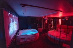 Orsom Stays Sassy - Sector 42, Gurgaon