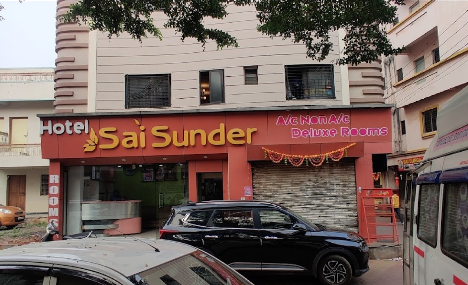 Hotel Sai Sunder - Tap to explore photos