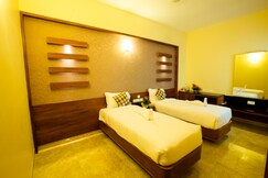 Hotel Lumiere, Erode