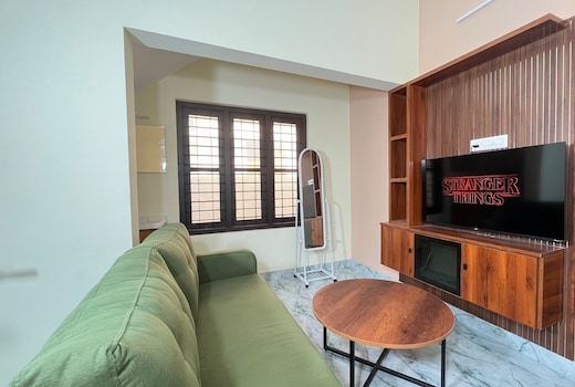 VAR Fun Haus2 AC 2BHK 8 Min Walk Beach Foosball