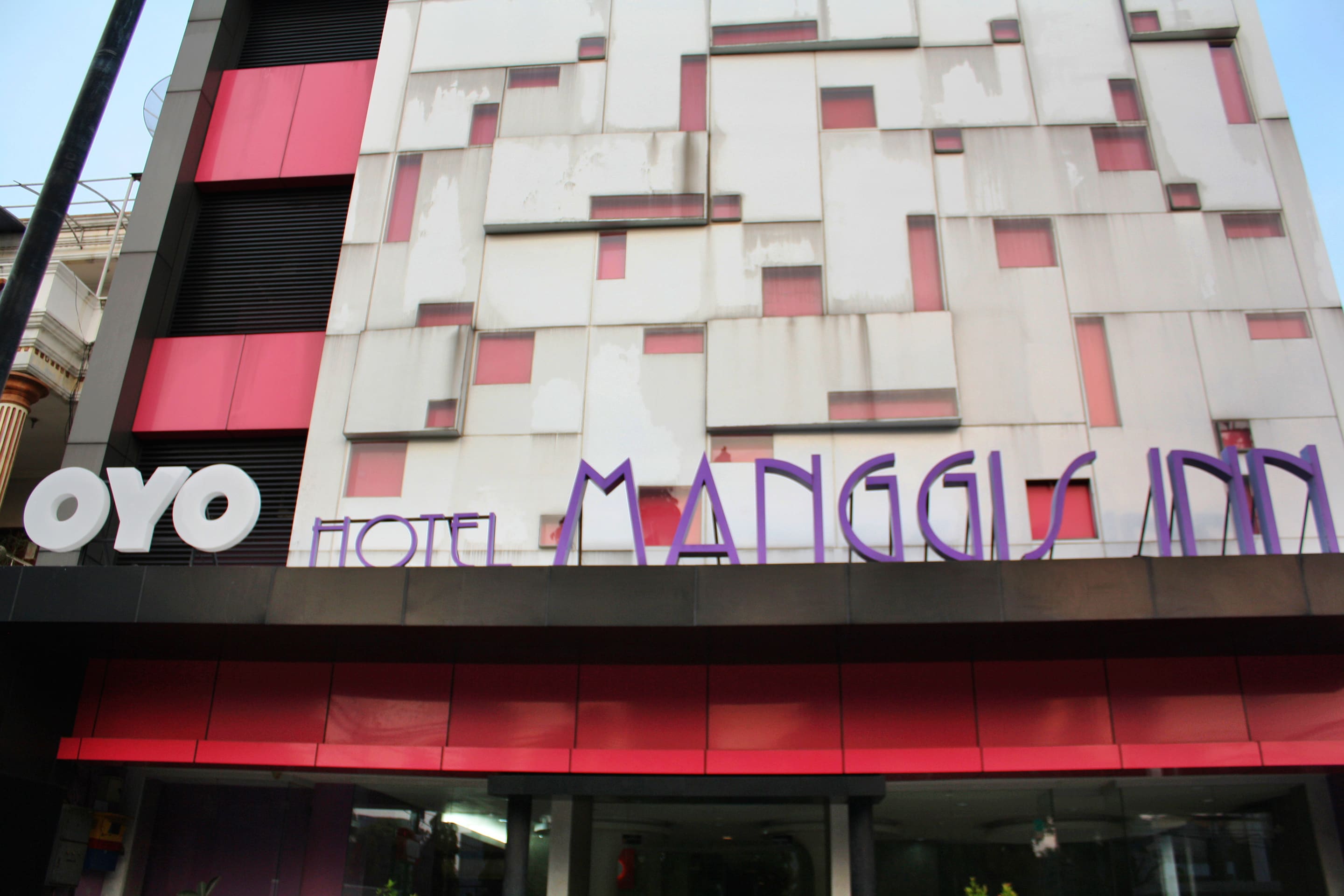 Dancenter Manggis Inn Near UMS Stadion - Tap to explore photos