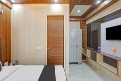 Hotel O by OYO JMS Residency, Dehradun