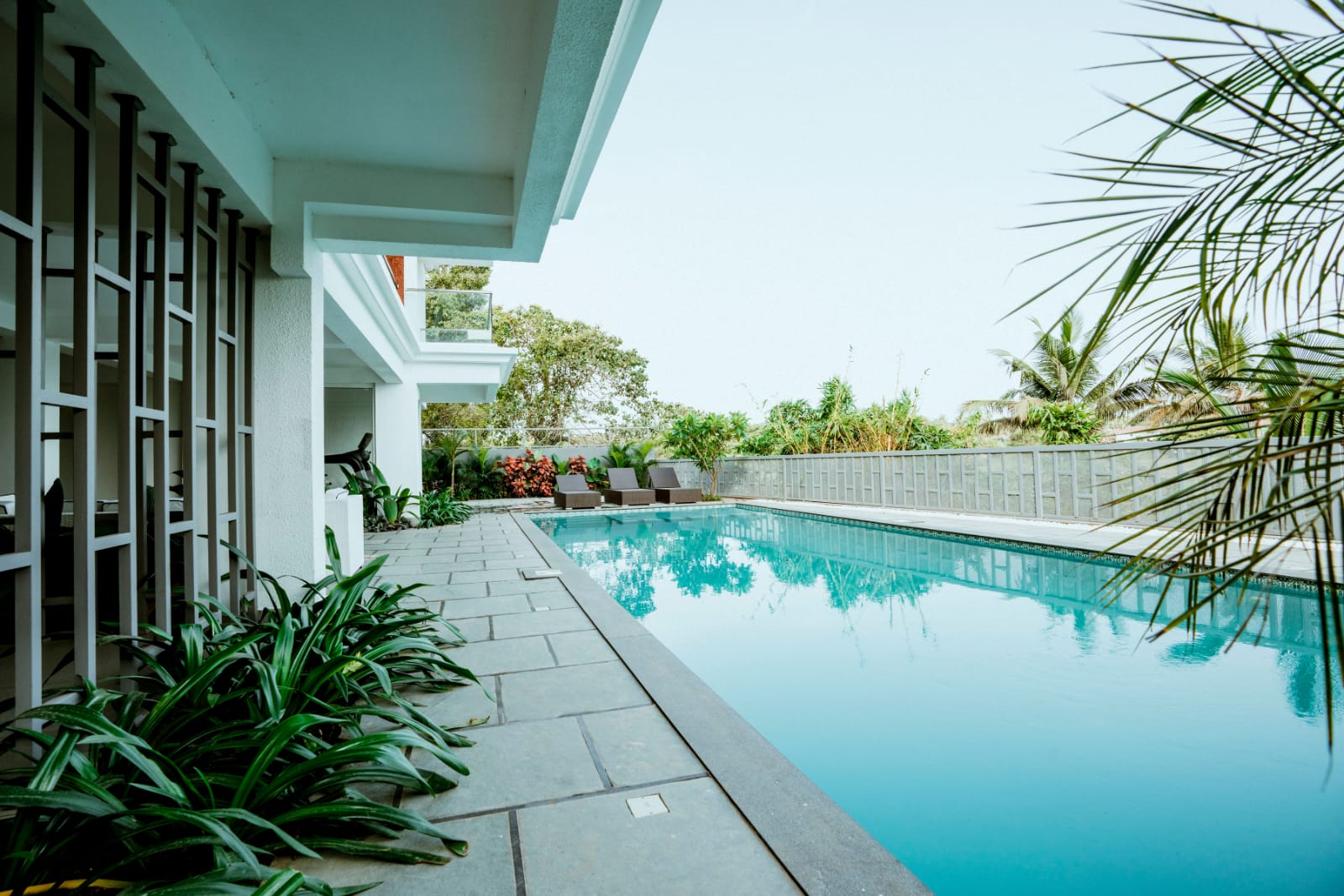 Calangute Luxury 1 BHK Pool Apartment with Gym - Tap to explore photos