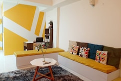 Sprinklers Hostel | Dorms & Cafe, Delhi