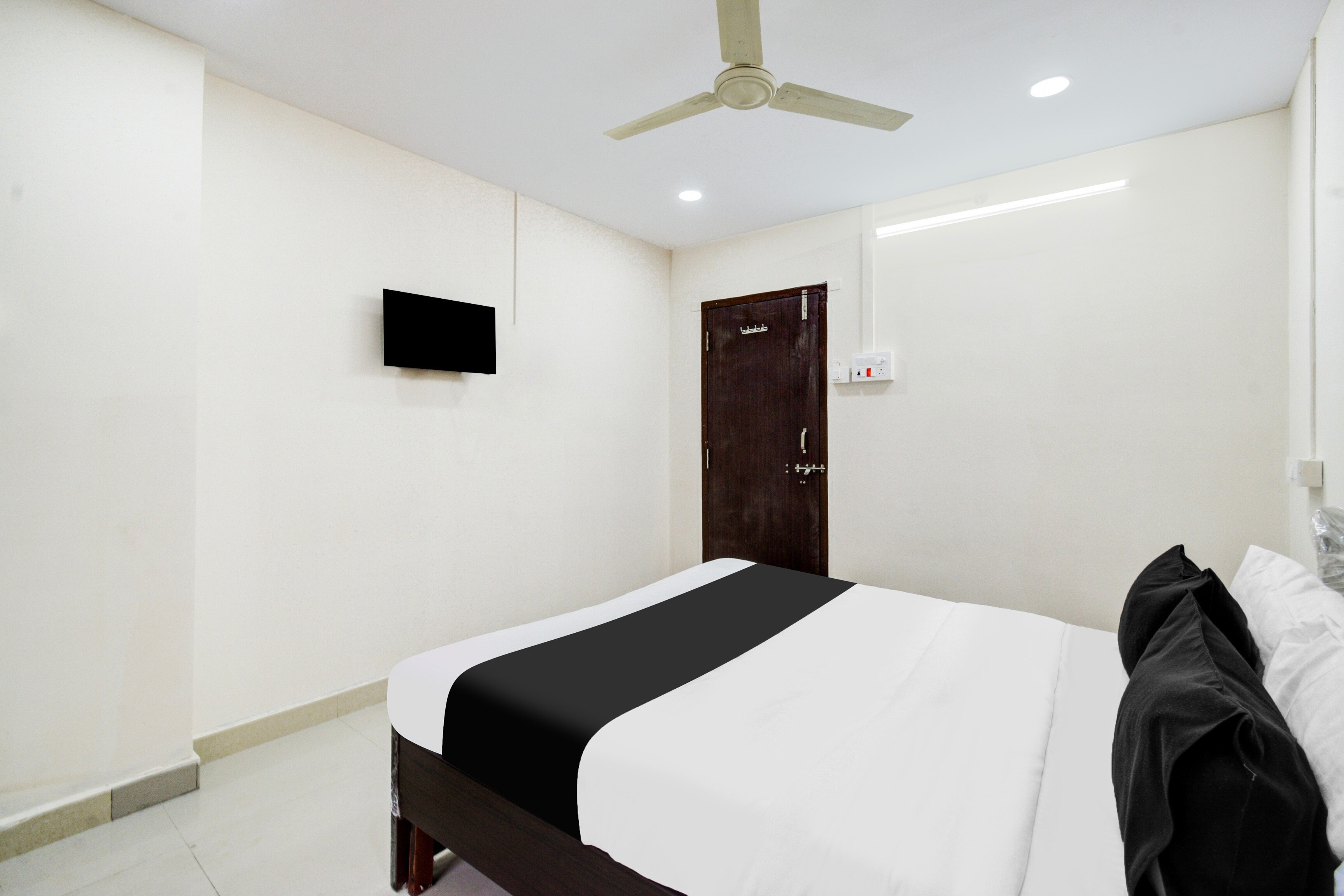 Hotel O 83149 New Dream Valley - Tap to explore photos
