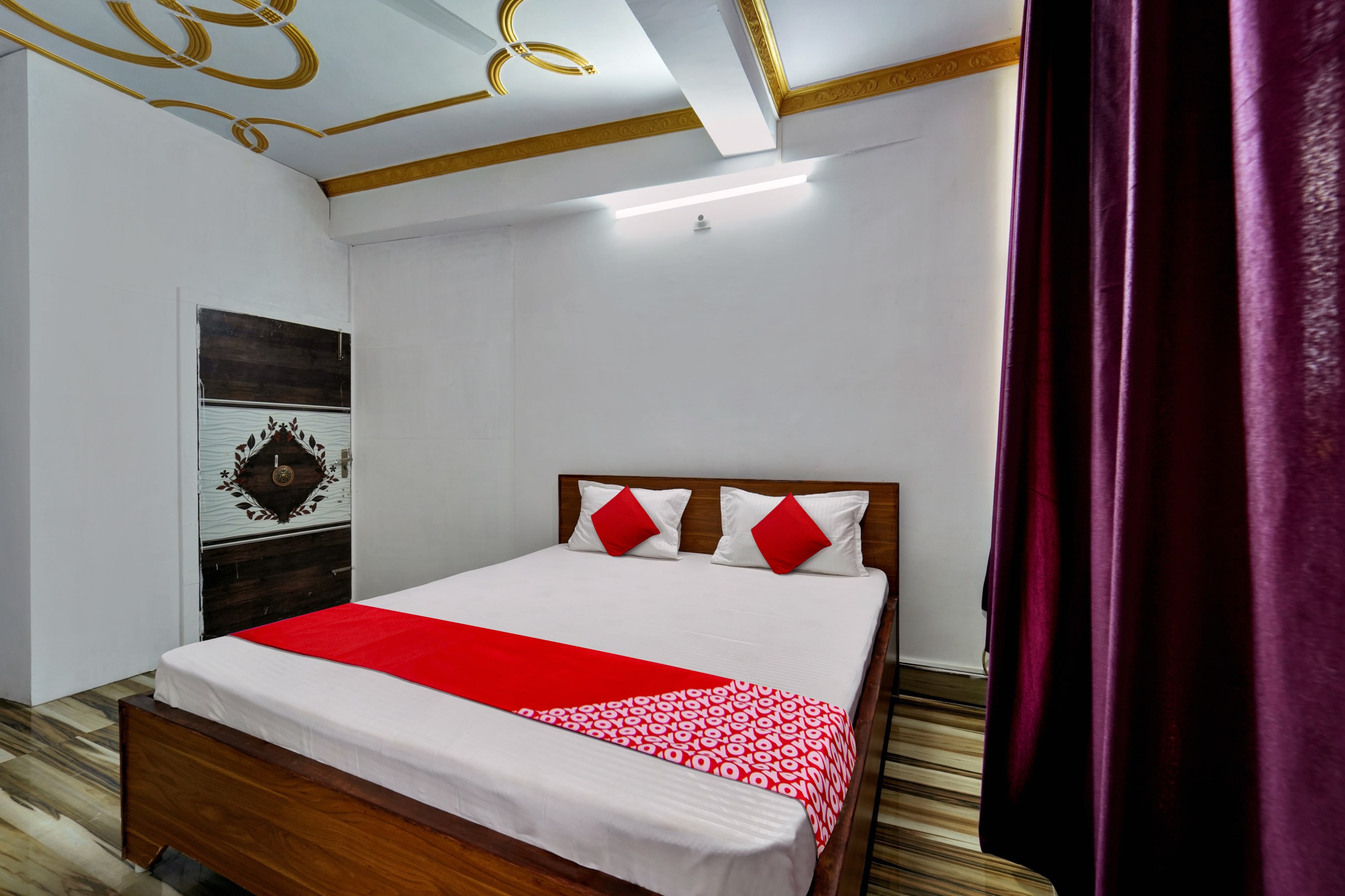 Super Hotel O Mahal Inn - Tap to explore photos