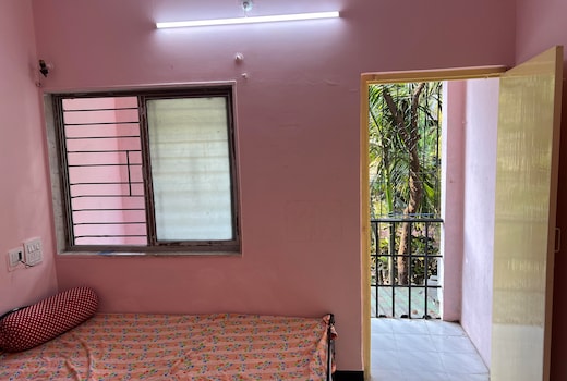COZY STAY NEAR KOLHAPUR RAILWAY STATION