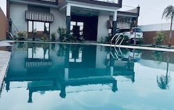 Swimming Pool 1