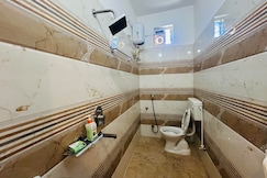 Hotel The Royal Mint, Jamui