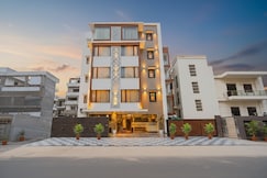 Hotel Golf Inn Golf course Road Gurugram, Gurgaon