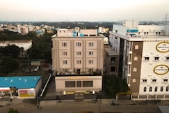 V FIVE HOTEL, Chennai