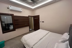 Hotel Ramyug Palace, Ayodhya