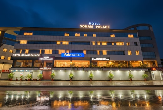 FabHotel Soham Palace