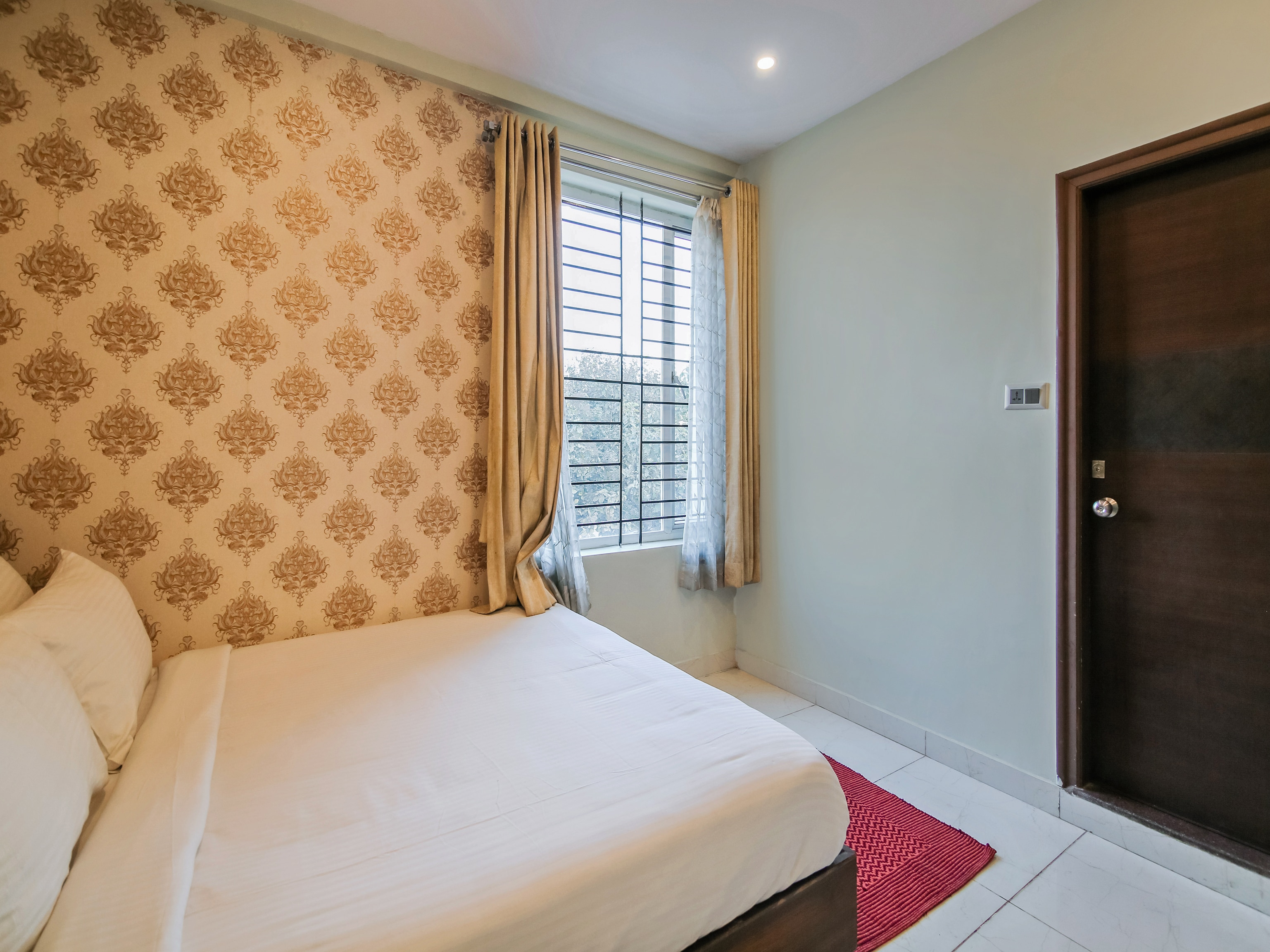 TS Royal Grand - Attibele Hosur - Tap to explore photos