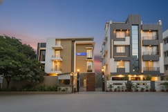 FabHotel Grand Olive, Noida