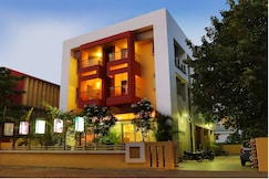 Hotel The Leaf, Chhatrapati Sambhajinagar