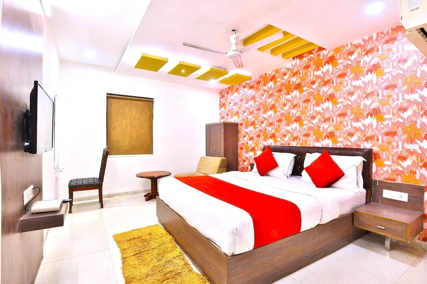 Hotel Shivaay - Tap to explore photos