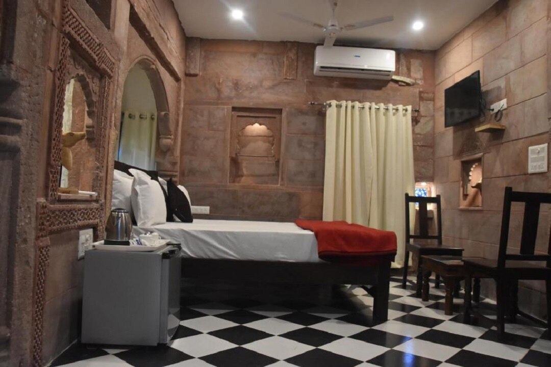 The Kutumb Villa A Heritage Home Stay - Tap to explore photos