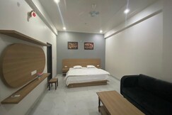 Diamond Crown | B&B, Varanasi