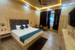 Rahul Hotel & Restaurant | Onsite Parking and 10 mins Drive to Mall Road, Mussoorie