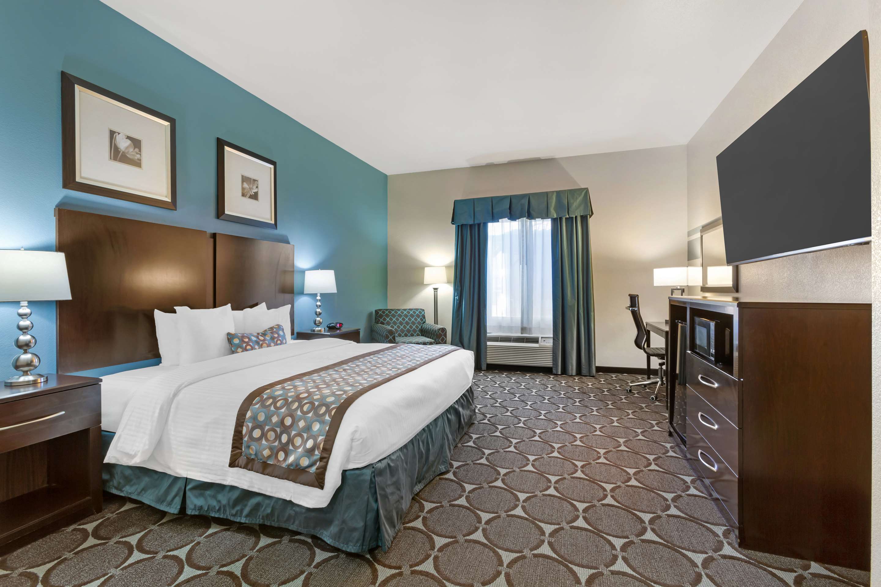 Best Western Sonora Inn & Suites - Tap to explore photos