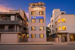 FabHotel Destination 42, Pune