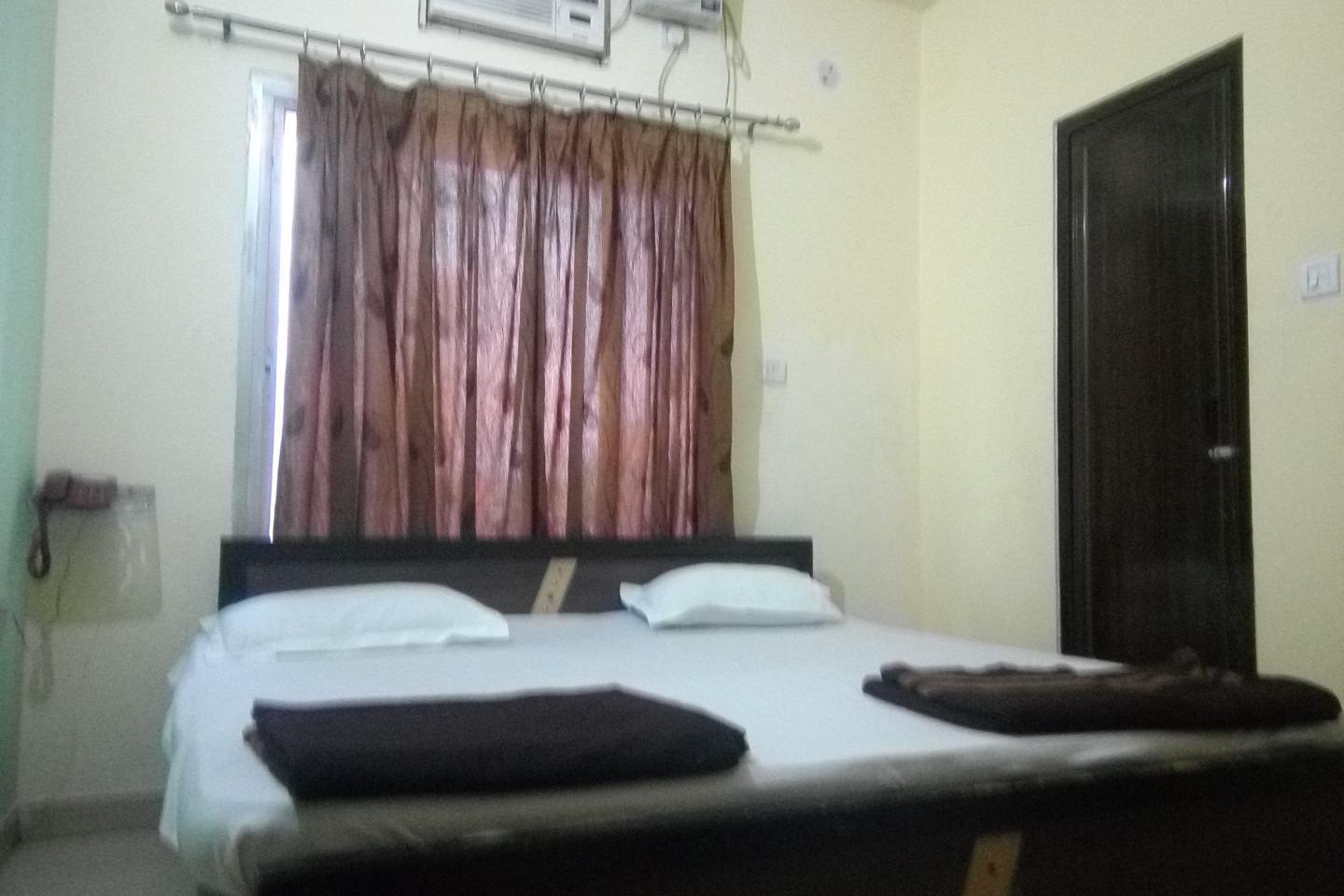Hotel Kashi Inn - Tap to explore photos