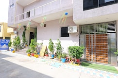 Sia Taj Hotel nearest Taj Mahal Agra, Agra