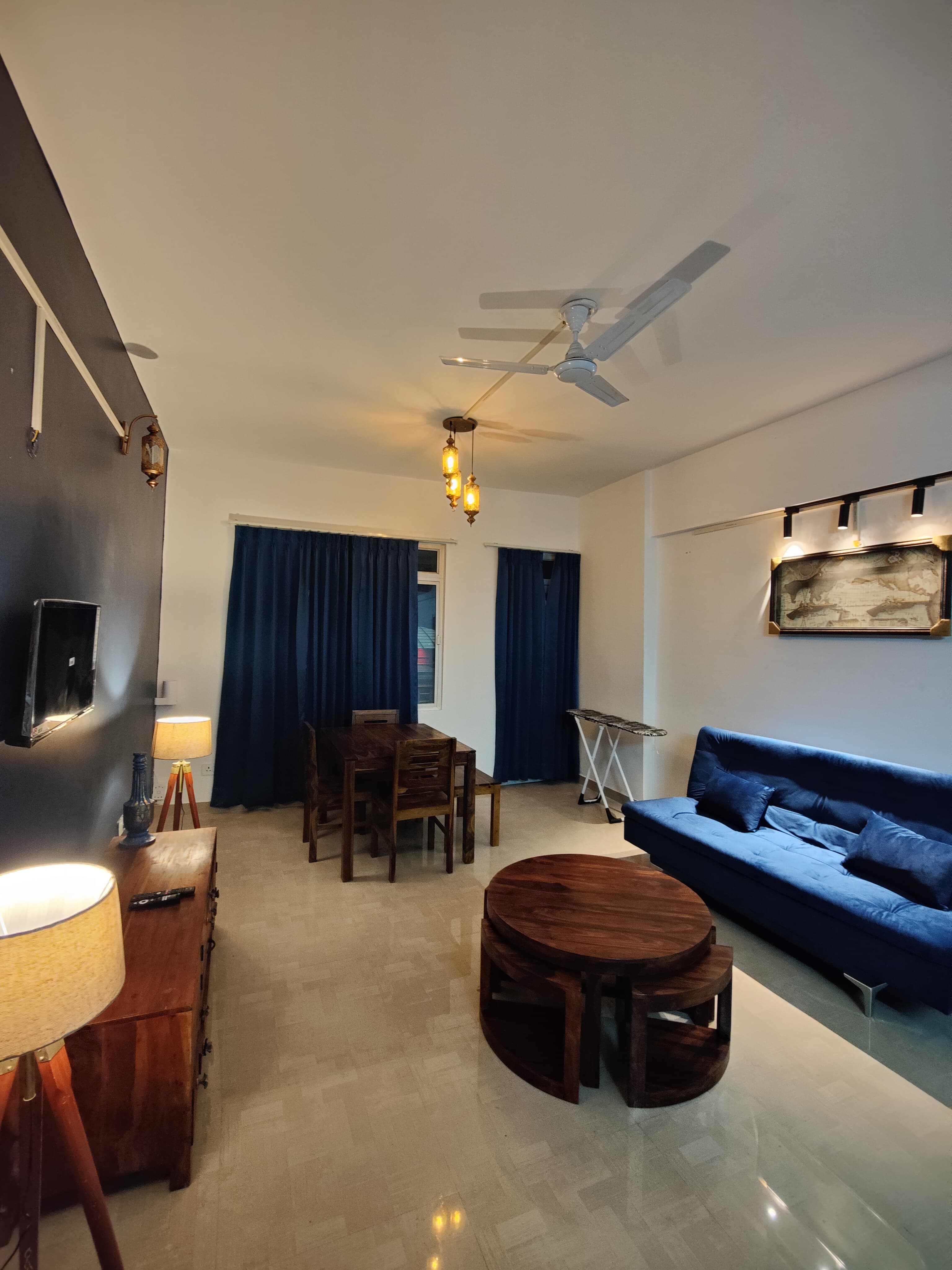 Little Lucknow Stays Apartment 1 - Tap to explore photos