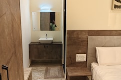 Sri Sakthi Guest House, Viluppuram