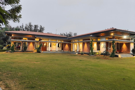 Hostie Arvana - 2 BHK Farm house at Sohna, Gurgaon