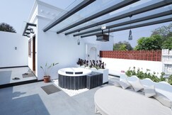 Ohstayz Juliet | Best Staycation for Couple, Bangalore