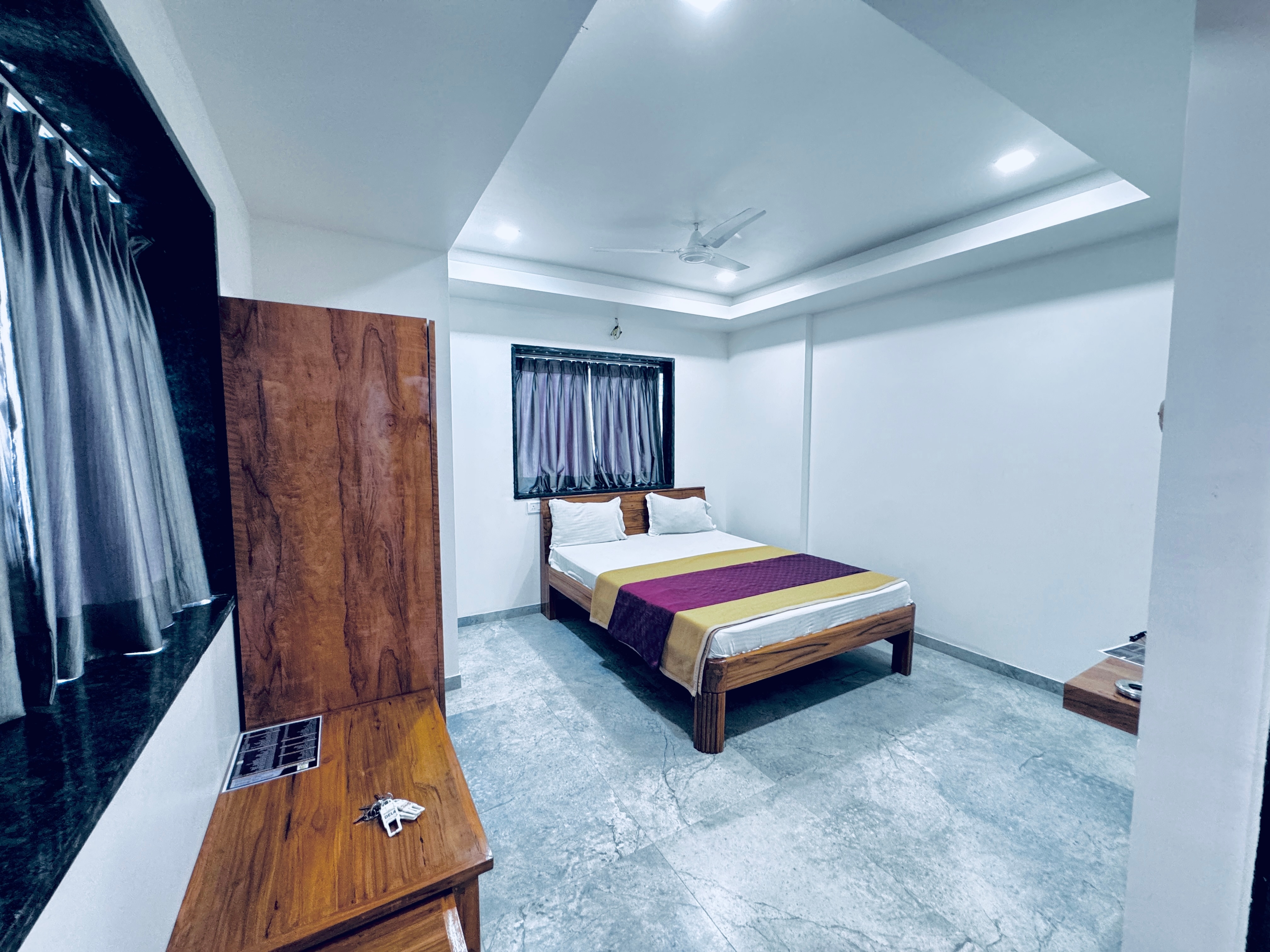 Deluxe AC Room 1