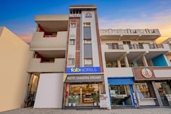 FabHotel Chandra Dreams, Varanasi