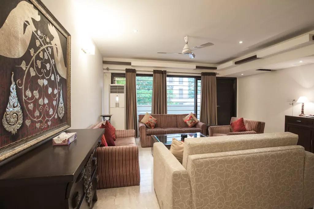 Hostie Aikya-2 BHK apartment S. Delhi - Tap to explore photos
