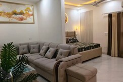 10 Bedroom Luxury Villa Near Expo Mart, Greater Noida