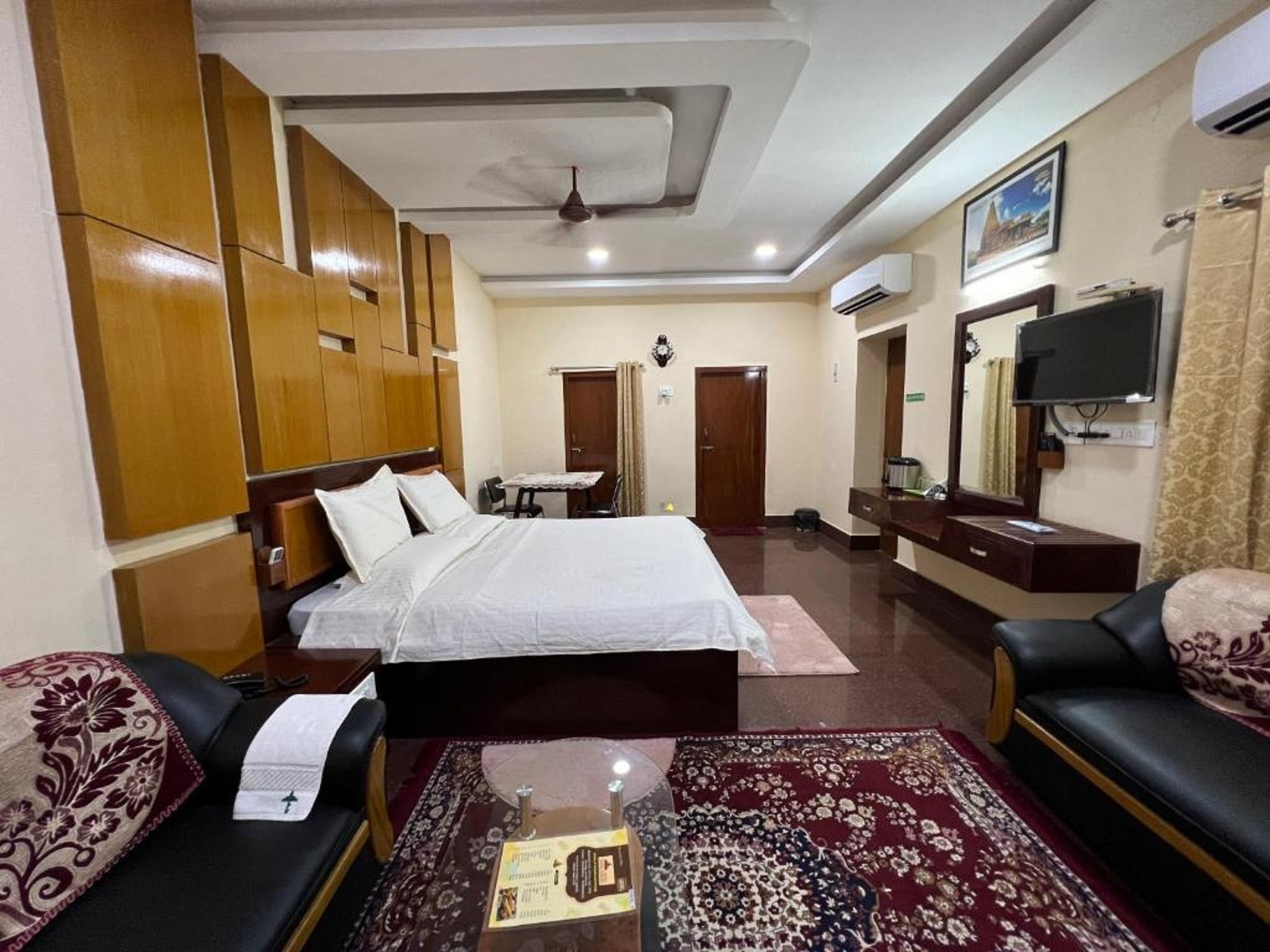TTDC Hotel TamilNadu - Thanjavur - Tap to explore photos