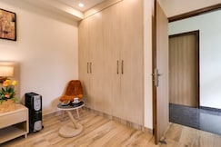 Park facing Independent APPT & Opposite NFC Market, Delhi