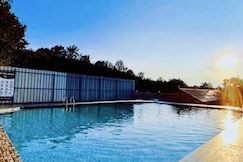 Saral Kudil, Yelagiri